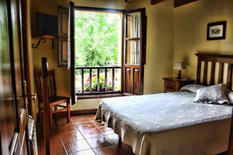 Casa Rural Los Campos 科里奥 外观 照片
