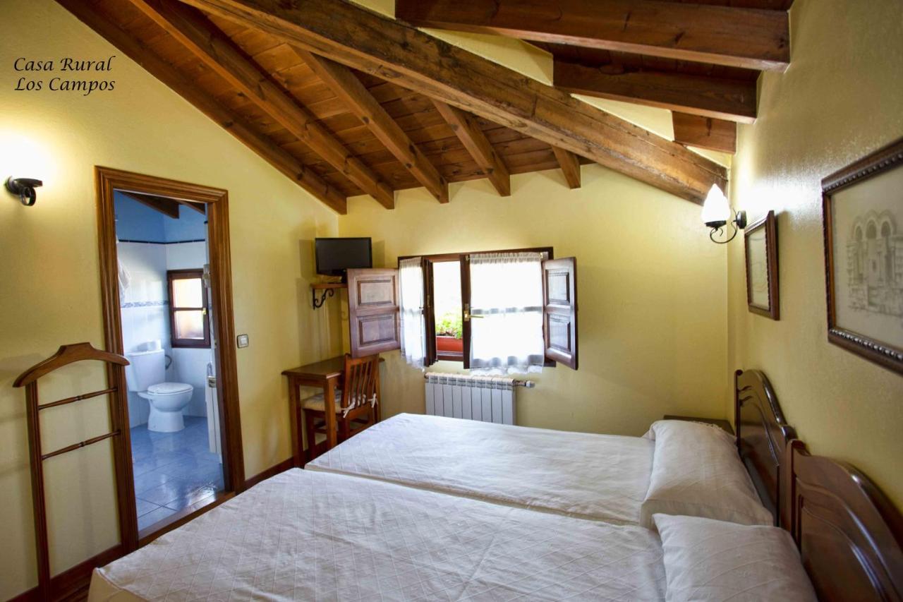 Casa Rural Los Campos 科里奥 外观 照片